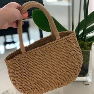 🌴🐬🐟🐠Forever 21 straw beach bag!